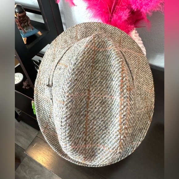 Abercrombie and Fitch Harris Tweed Scottish Wool Hat - Picture 6 of 9